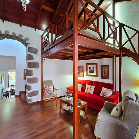Cozy Canarian House La Casa De Mis Abuelitos By Hrtenerife Net